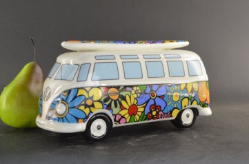 Spaarpot VW T1 Bus Flower – Gelicenseerde VW Spaarpot met Bloemenmotief en Surfboard