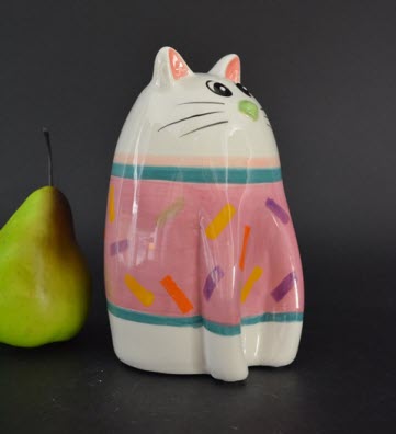 Pomme Pidou M - Spaarpot Cat Cleo, Whisker Whimsey, roze trui